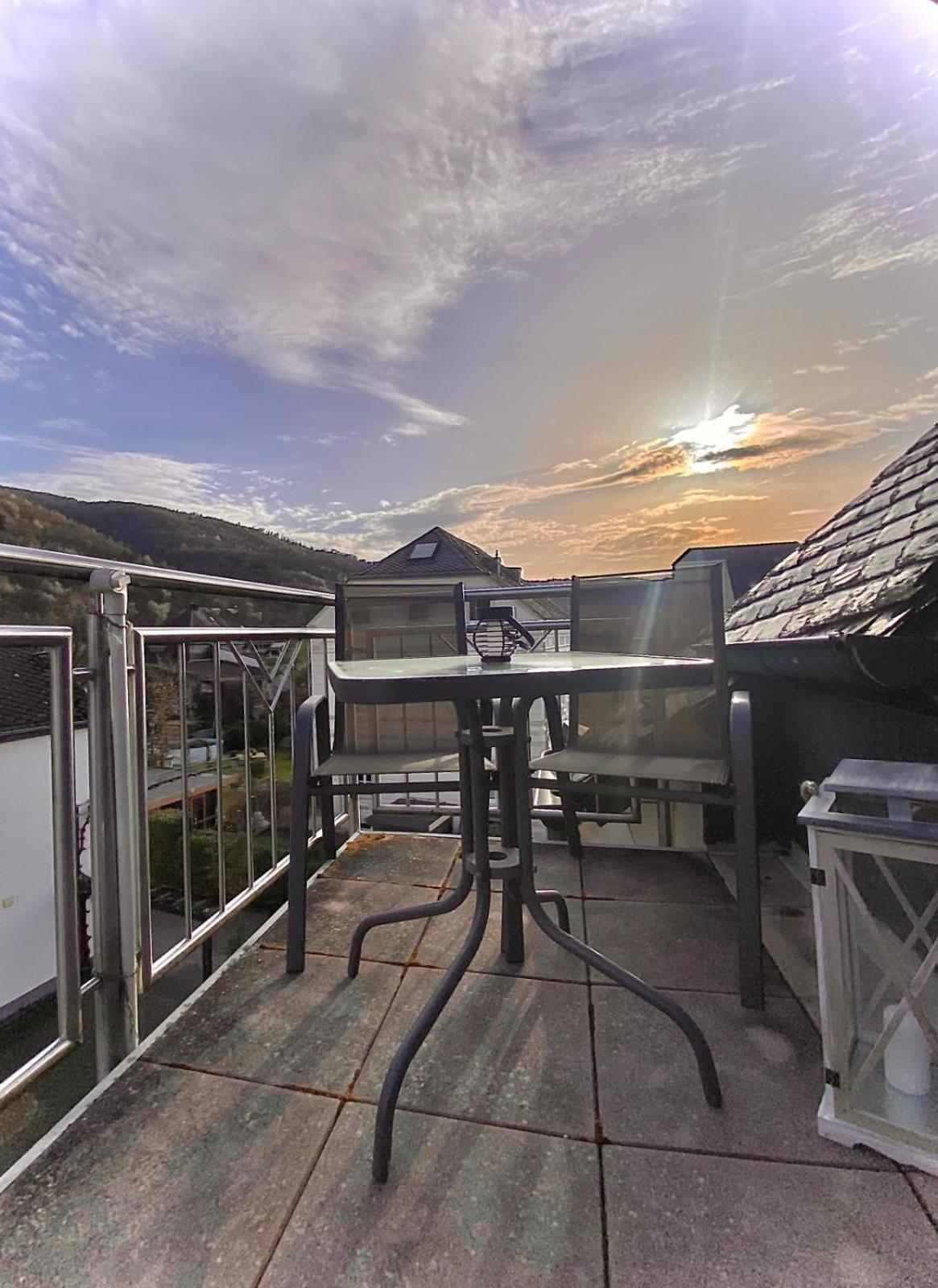 Ferienwohnung Sonnen - Terrasse Verbandsgemeinde Verbandsgemeinde Bernkastel-Kues Buitenkant foto